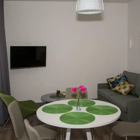 5morz Leo Apartment